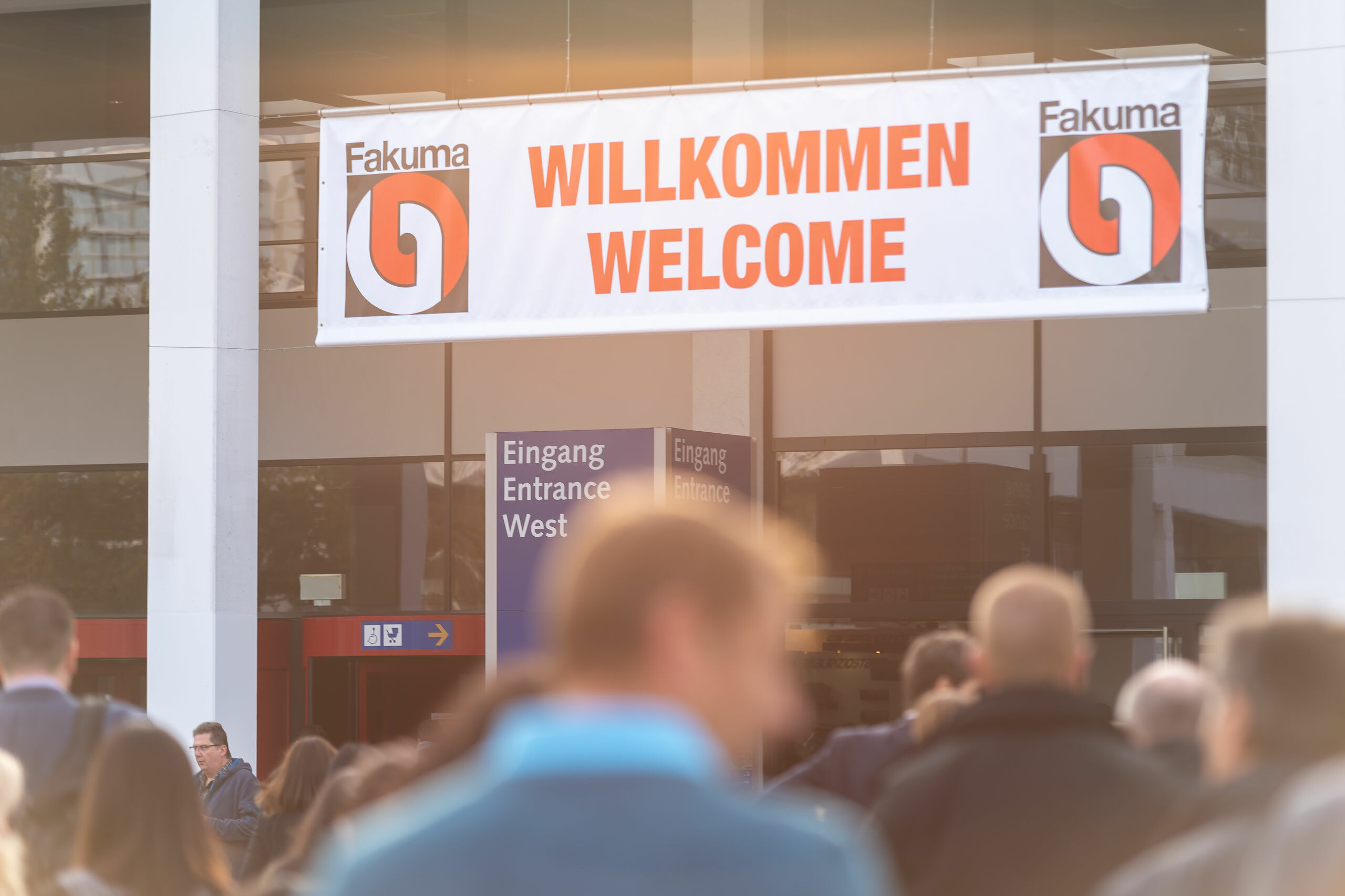 Fakuma Internationale Fachmesse für Kunststoffverarbeitung csm fakuma 2018 einlass 01 c57b8a9c5f uai